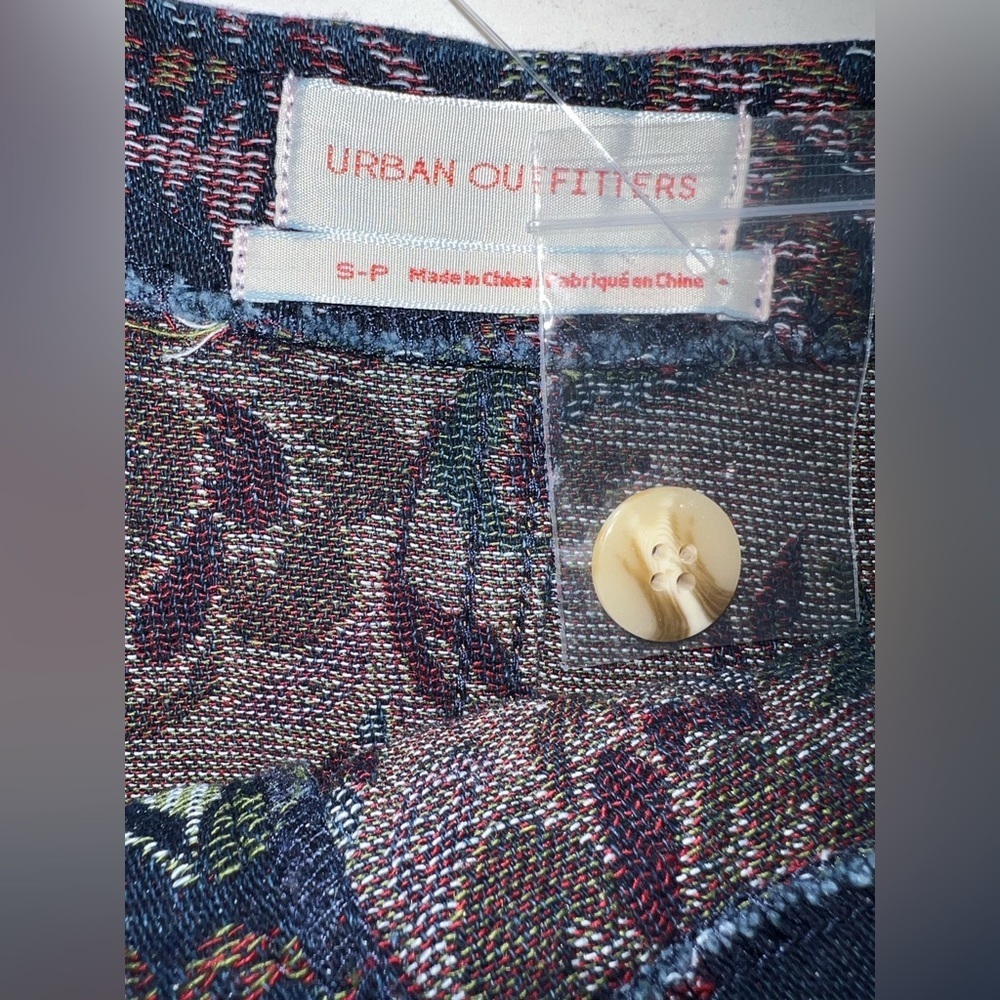 NWT Urban Outfitters Floral Denim Mini Skirt - Picture 4 of 7